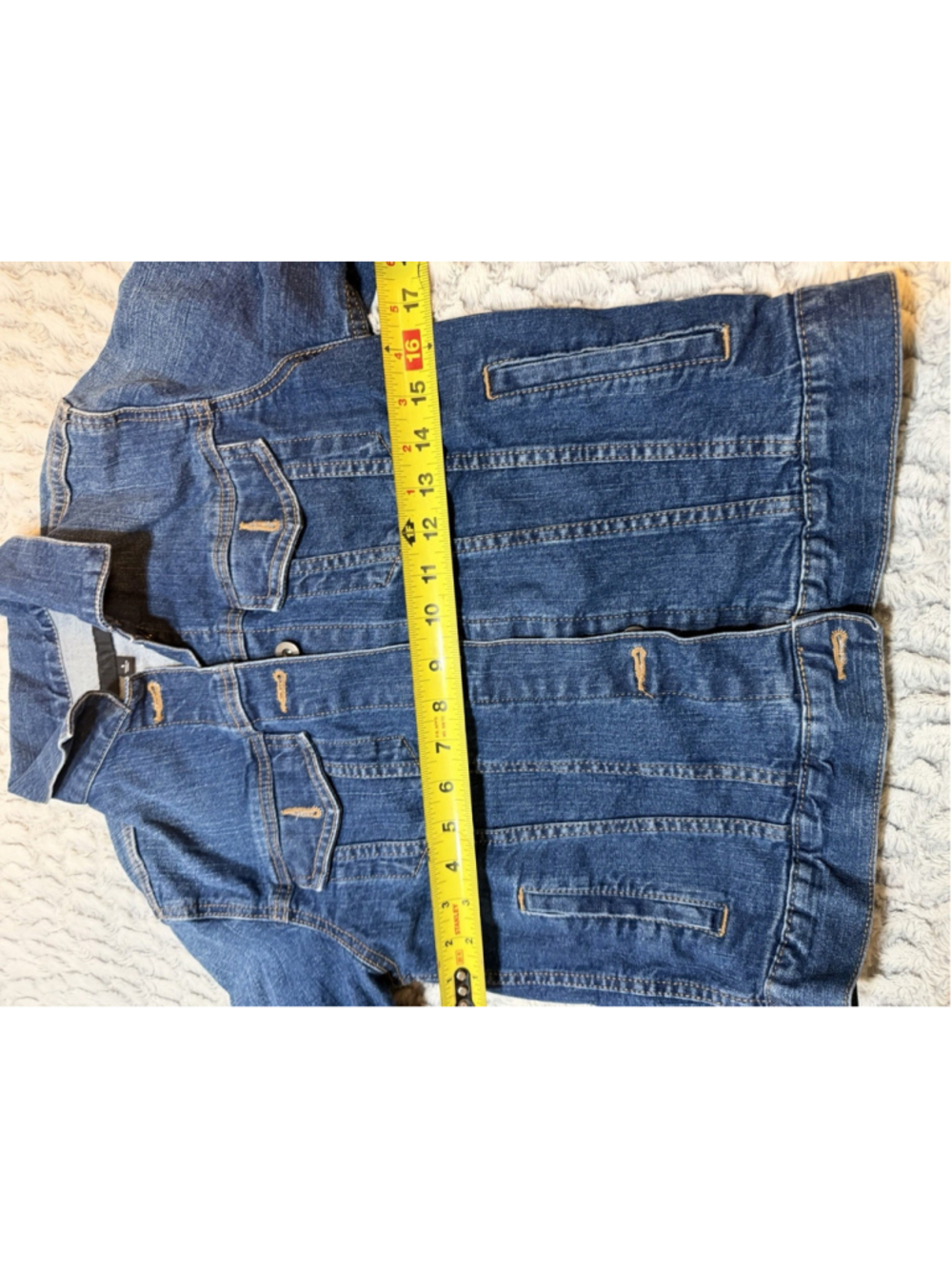 Uniqlo Women’s Blue Denim Jacket Size S Button Front Pockets - Picture 4 of 8